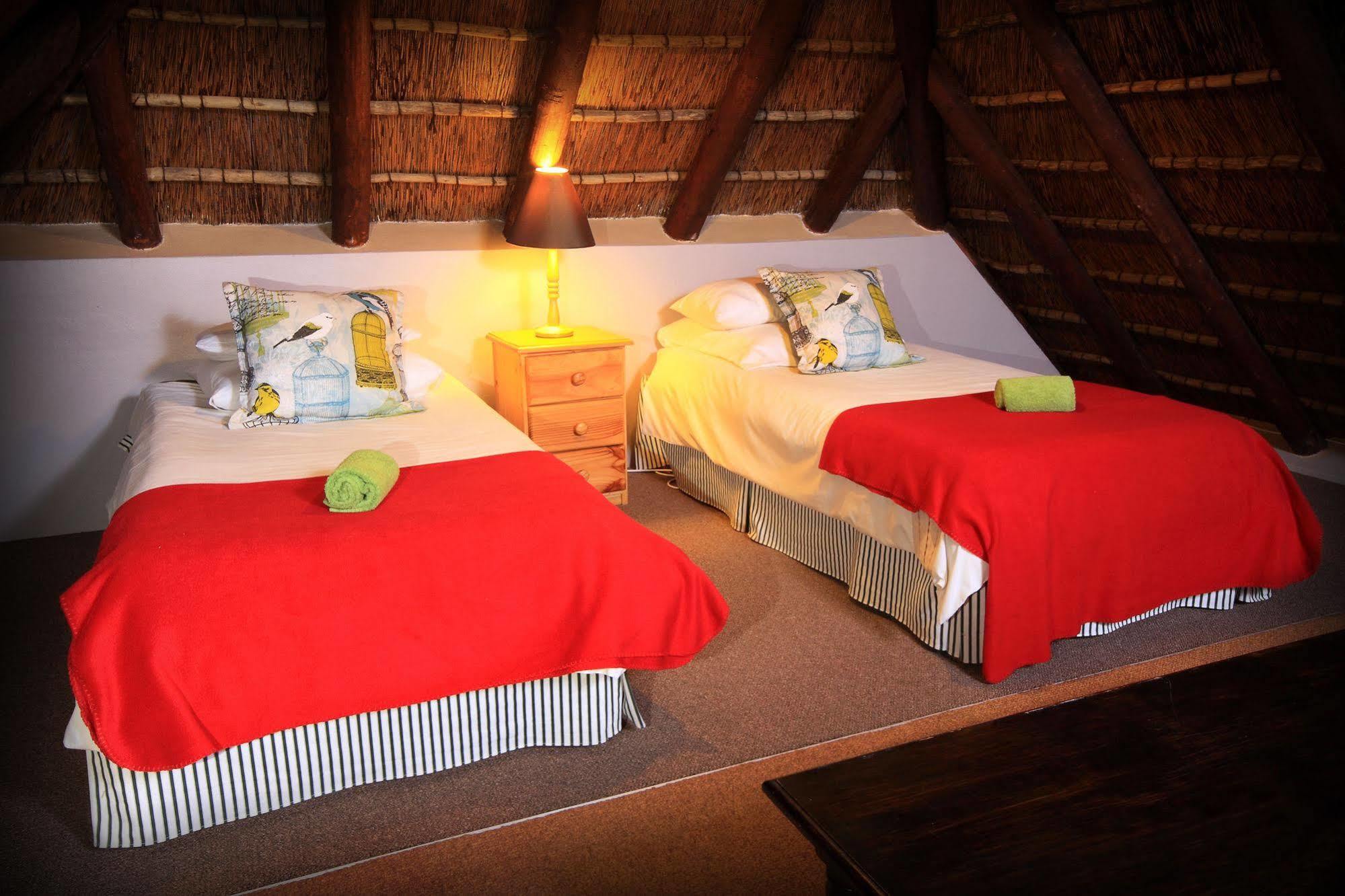 Thatchwood Country Lodge Сент-Френсіс-Бей Екстер'єр фото